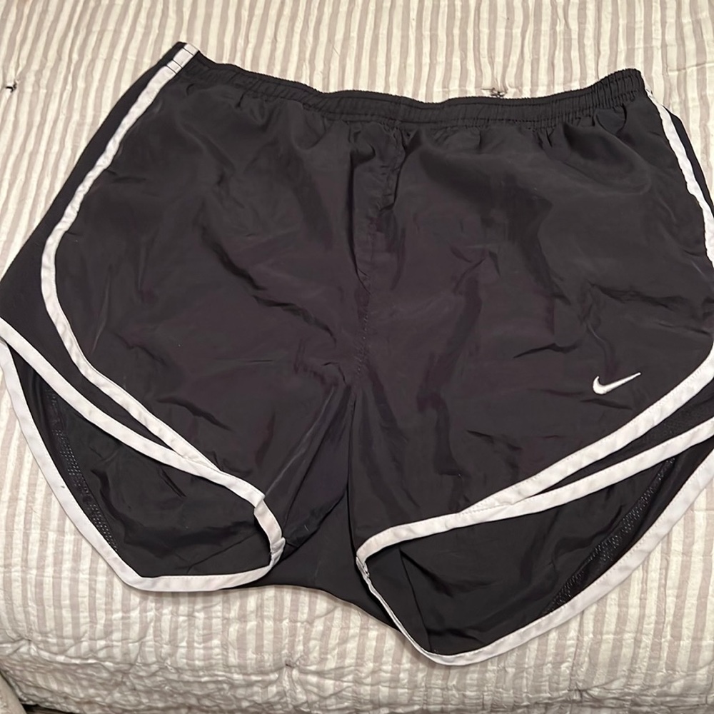 Black Nike shorts